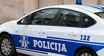  Bugarin šutirao policijsko auto u Budvi  