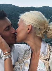  Saška Đoković sa mužem 