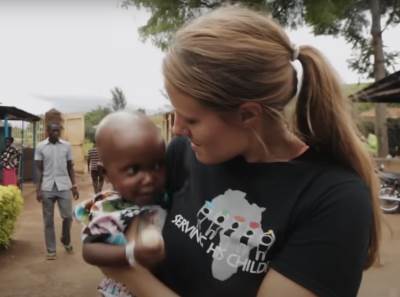  Amerikanka otvorila centar za liječenje djece u Ugandi  