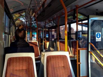  Manijak u autobusu uznemiravao maloljetnicu 