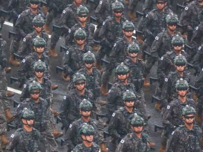  Ustavni sud Južne Koreje potvrdio je zakon o zabrani istopolnih odnosa u vojsci 
