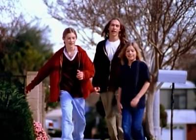  Evo kako danas izgledaju braća Hanson! 