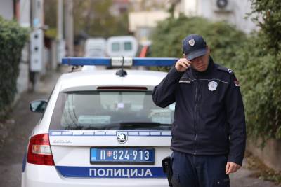  Muž u Beogradu je prijetio ženi nožem pred sinom 