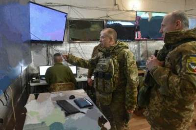  Komandant kopnene vojske Oružanih snaga Ukrajine navodi da je situacija na istočnom frontu teška 