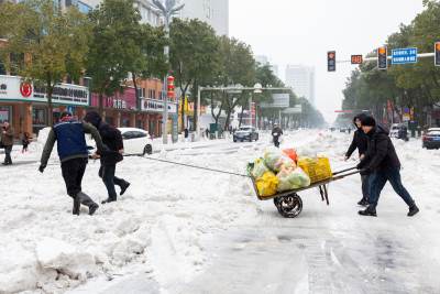  Ledena kiša i snijeg napravili haos u centralnoj i istočnoj Kini 