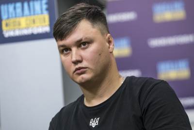 Pilot, koga je Ukrajina imenovala i nagradila sa 500.000 dolara nakon što je pribjegao iz Rusije   Pilot, koga je Ukrajina imenovala i nagradila sa 500.000 dolara nakon što je pribjegao iz Rusije