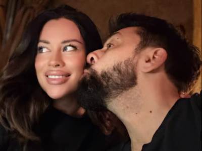 Voditelj Ognjen Amidžić izveo sina iz porodilišta   Voditelj Ognjen Amidžić izveo sina iz porodilišta