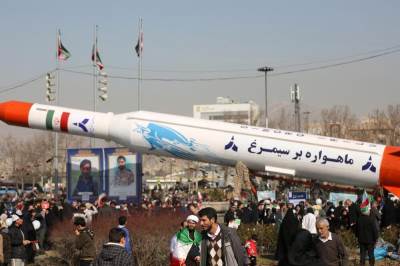 Iran upozorio da će napasti američke baze 