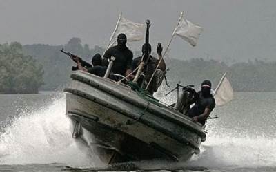  Somalijski gusari oslobodili trgovacki brod 