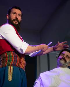  Na barberskom sajmu u Beogradu, crnogorski barberi pokazali tradiciju, uručene su nagrade najboljima 