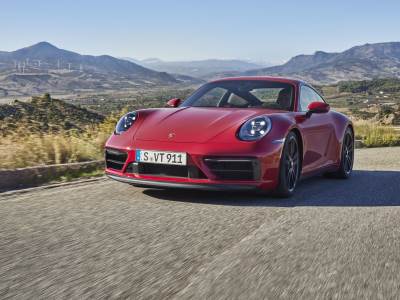  Porsche 911 postaje hibrid 
