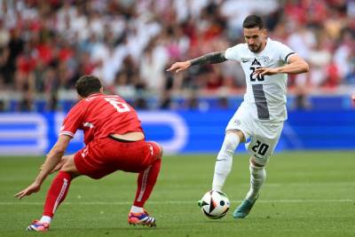 Fudbaleri Slovenije i Danske odigrali su neriješeno    Fudbaleri Slovenije i Danske odigrali su neriješeno