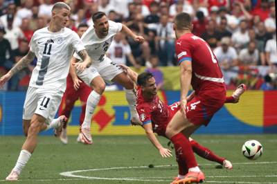   Srbija „oživjela” u 96. minutu: Jović donio remi 