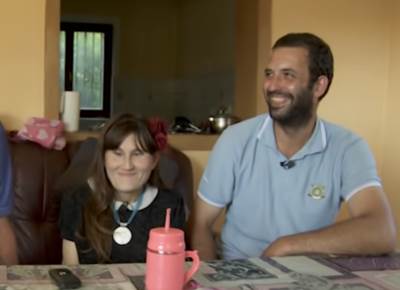  Socijalna služba im oduzela djecu: Marko i Divna DNK ponovo zajedno, jedna ćerka kod svekrve u Austr 