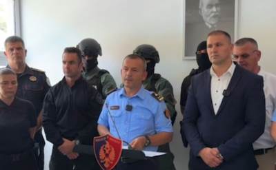  Uhapšen albanski državljanin zbog uzgoja marihuane blizu božaja 