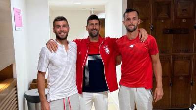  Novak Đoković se pred početak Olimpijskih igara slikao sa Mate Pavićem i Nikolom Mektićem 