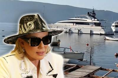  Brena i Boba su svoju luksuznu jahtu dugačku čak 30 metara, odlučili da izdaju. 