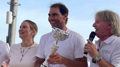  Nadal igra golf 