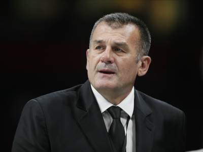  Sportski direktor Partizana Zoran Savić istakao je da je izostanak Ajzee Majka problem za partizan 