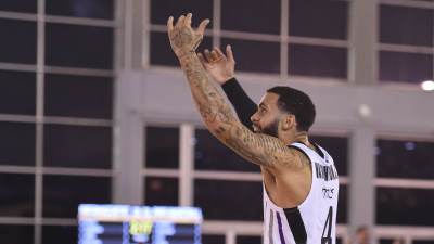  Oglasio se Partizan o  Dvejnu Vašingtonu 