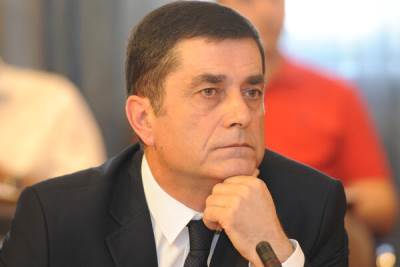  Dejan Peruničić 