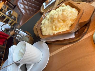 10 simptoma da ste pretjerali s hranom 10 simptoma da ste pretjerali s hranom