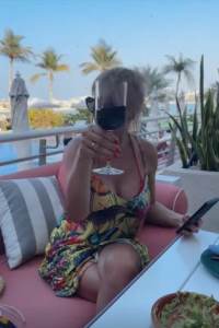  Cecina sestra slavi nakon odlaska iz vile na Dedinju 