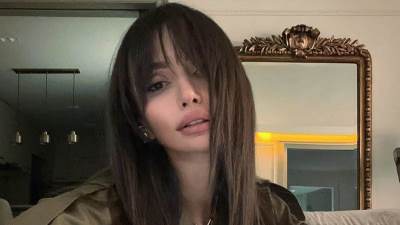  Emina Jahović bila je voditeljka vremenske prognoze na jednoj televiziji 