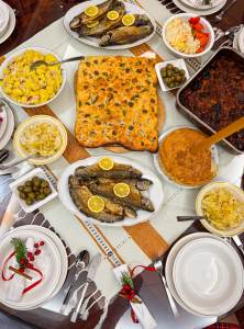  Kako se pravilno čestita Božić? "Mir Božji" zbunjuje mnoge, a pravilo je jasno 