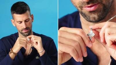  Novak izvadio krst i svima objasnio zašto mu toliko znači 