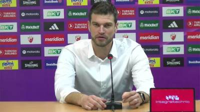  "Dozvoljeno mnogo kontakta, ne može se u reket!" 