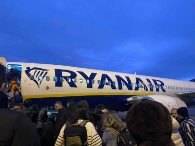  Kraj besplatnog ručnog prtljaga u avionima? EU sprema velike promjene 