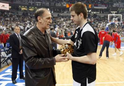  "Dan kada je otišao veliki Praja!": Partizan se emotivnom porukom oprostio od legende kluba Dražena  