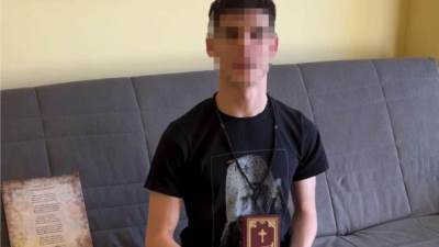  Ovo je mladić (20) koji je presudio majci (47) u Novom Sadu: Prije zločina objavio čudan snimak      