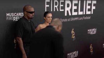  Snimio pjesmu "Hajl Hitler" i objavio snimak govora iz 1935, zabranili ga u cijelom svijetu 