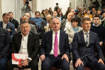 Ne podržavam bojkot trgovina, on samo šteti ekonomiji Crne Gore    Ne podržavam bojkot trgovina, on samo šteti ekonomiji Crne Gore