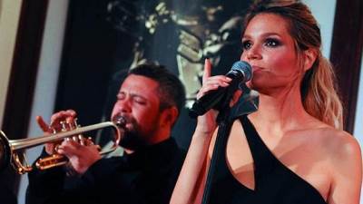  Lena, kako uspevaš?  