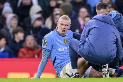  Trka u troje za titulu u Premijer ligi: Holand i Rodžers ne daju mira Arsenalu 