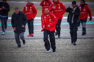  Hamilton osvojio pol poziciju za sprint trku 