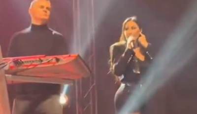  "Što je skakao, skakao je": Snimak s Cecinog koncerta postao hit zbog klavijaturiste, prostrijelila  