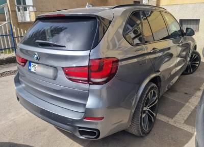  Pripadnik Vojske vozio blindirani BMW u vlasništvu visokorangiranog člana kriminalne grupe 