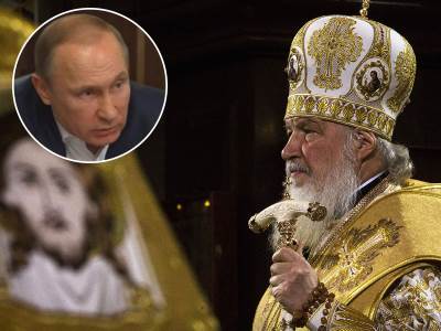  Putin došao na vaskršnju liturgiju, a svi pričaju o poklonu koji je dao patrijarhu 