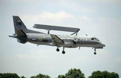  NATO špijunski avion na nebu iznad Ukrajine! Moćno švedsko "oko sokolovo" nadgleda Ruse iz vazduha 