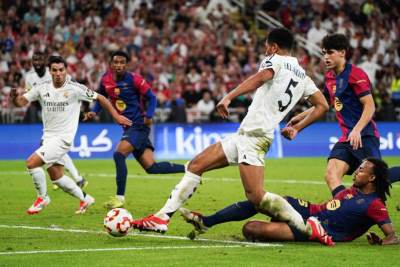  Zbog ponašanja prema sudijama trojica fudbalera Real Madrida suspendovana na dvije utakmice 