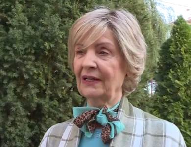  Lepa Lukić ima dečka 