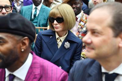  Ana Vintur nikad ne skida tamne naočare 