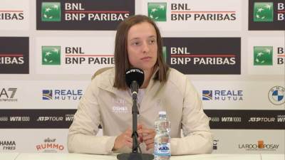  "Ko vam je to rekao?": Iga Švjontek opet u centru pažnje, njeni Poljaci je optužili 