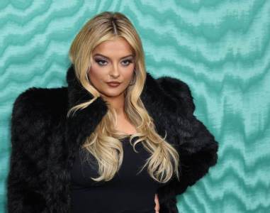  Albanku prozivali zbog haljine na Met Gali, ona odbrusila 