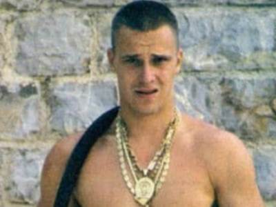  Pričali da joj je Knele oteo "poršea", pucali na njega iz kalašnjikova: LOTO djevojka otkrila istinu 