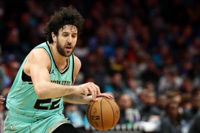  Srpski košarkaš Vasilije Micić će po svemu sudeći postati igrač Hapoela iz Tel Aviva. 